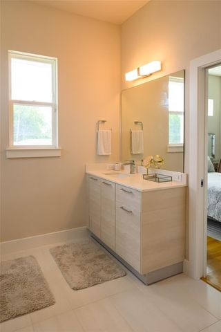 4618 Nichols Street B, Houston, TX 77020