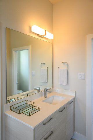 4618 Nichols Street B, Houston, TX 77020