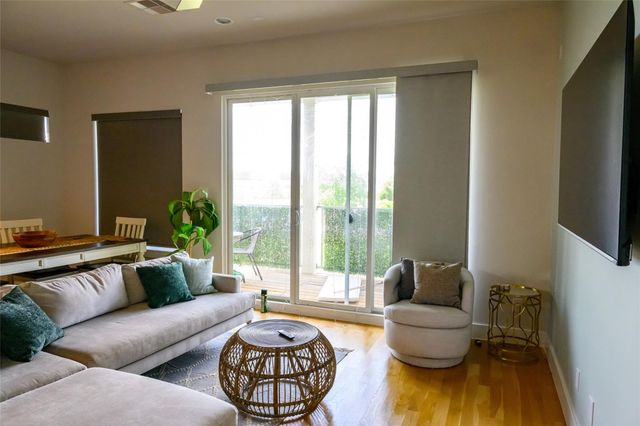 4618 Nichols Street B, Houston, TX 77020