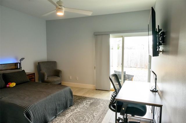 4618 Nichols Street B, Houston, TX 77020