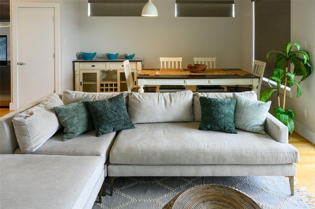 4618 Nichols Street B, Houston, TX 77020