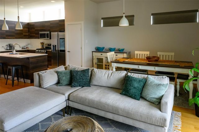 4618 Nichols Street B, Houston, TX 77020