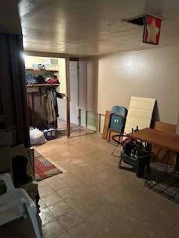 646 Waverly Dr, Benton Harbor, MI 49022