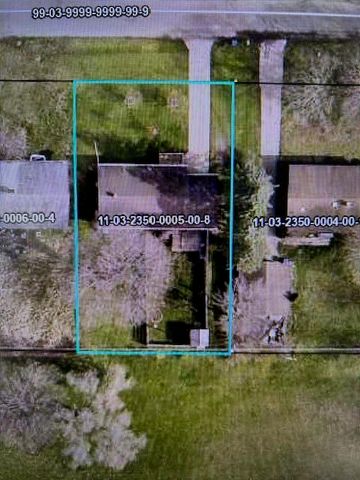 646 Waverly Dr, Benton Harbor, MI 49022