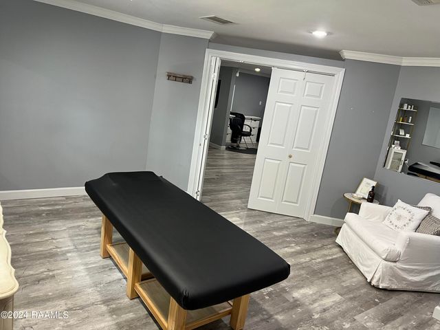 1101 E Pont Des Mouton Road, Lafayette, LA 70507