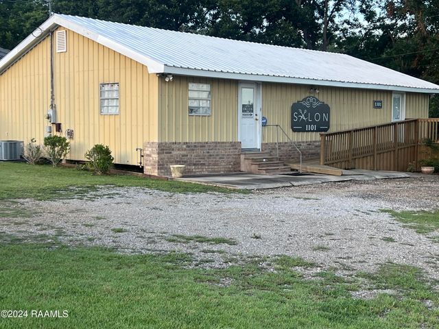 1101 E Pont Des Mouton Road, Lafayette, LA 70507