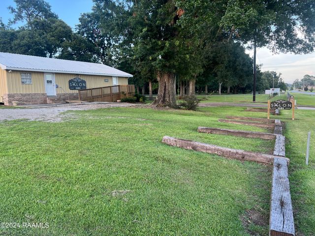 1101 E Pont Des Mouton Road, Lafayette, LA 70507