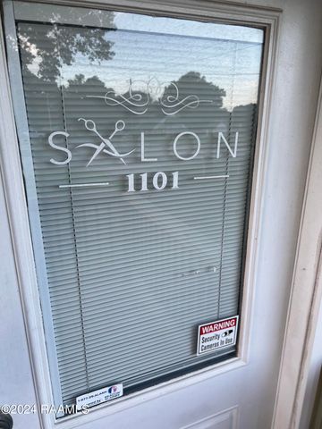 1101 E Pont Des Mouton Road, Lafayette, LA 70507