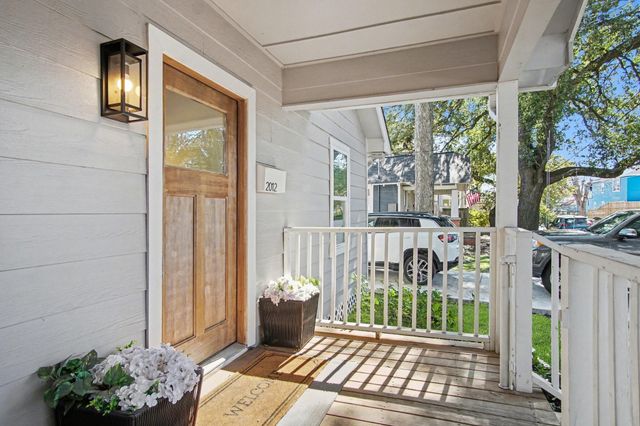 2012 Sheldon Street, Houston, TX 77008