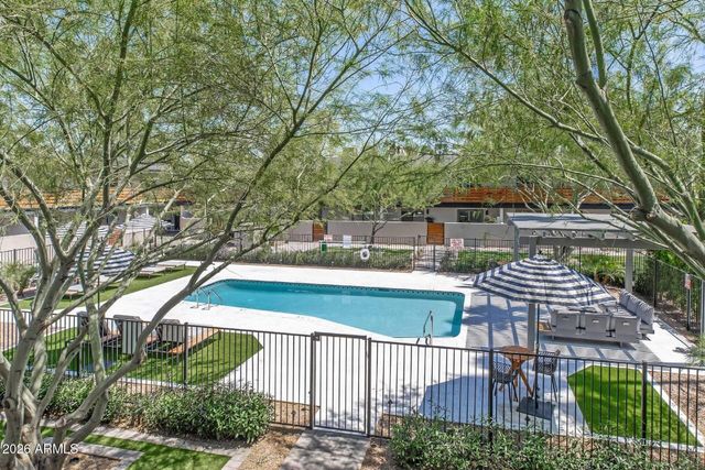 1840 W THOMAS Road 27, Phoenix, AZ 85015