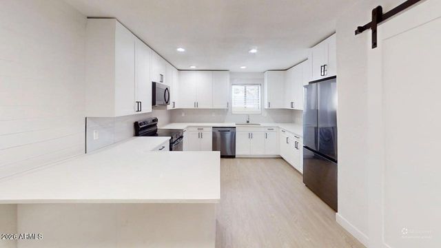 1840 W THOMAS Road 27, Phoenix, AZ 85015