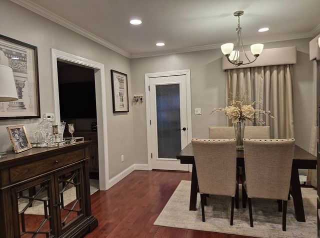 2 Neponset Place, Canton, MA 02021