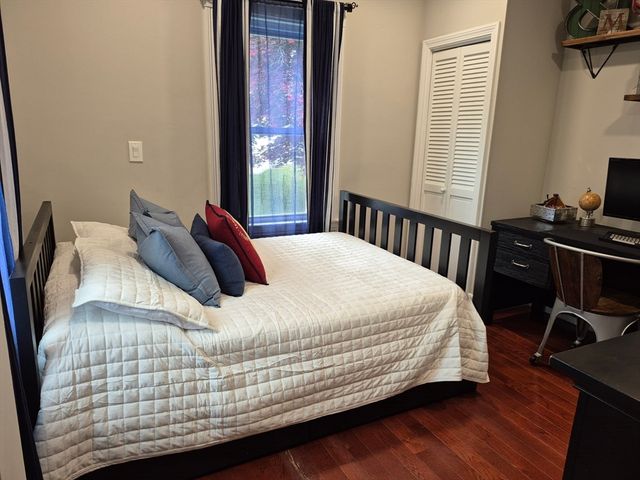 2 Neponset Place, Canton, MA 02021