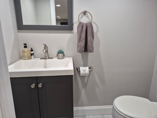 2 Neponset Place, Canton, MA 02021