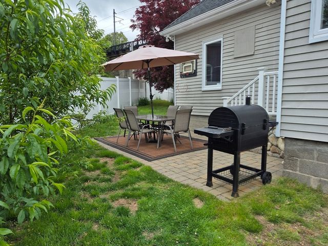 2 Neponset Place, Canton, MA 02021
