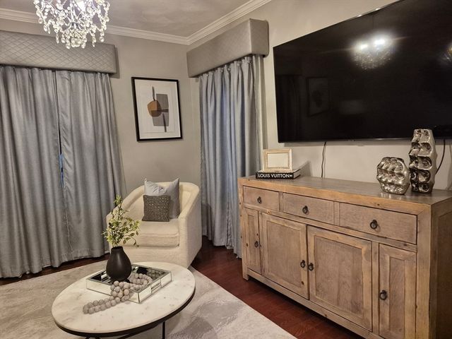 2 Neponset Place, Canton, MA 02021