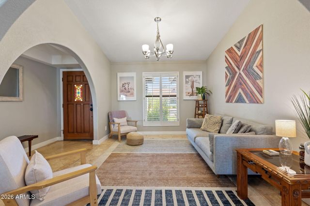 802 E Forest HIlls Drive, Phoenix, AZ 85022