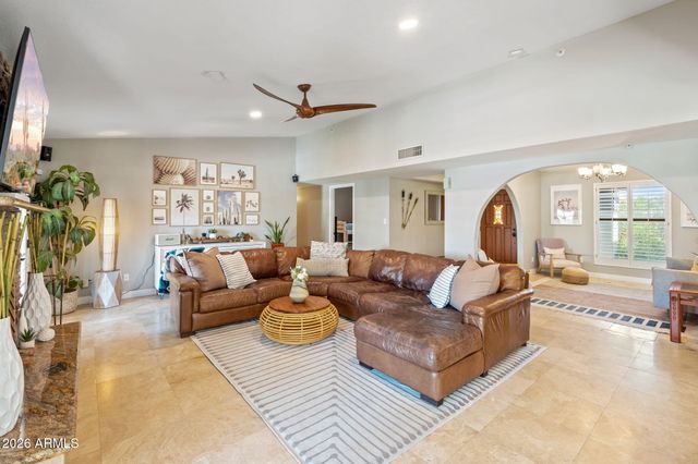 802 E Forest HIlls Drive, Phoenix, AZ 85022