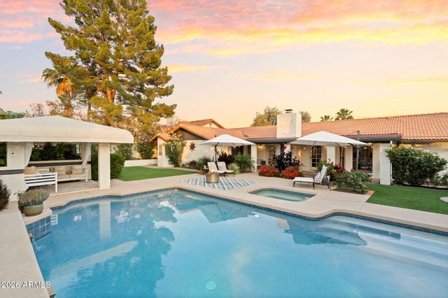 802 E Forest HIlls Drive, Phoenix, AZ 85022