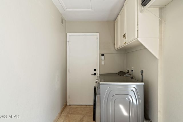 802 E Forest HIlls Drive, Phoenix, AZ 85022