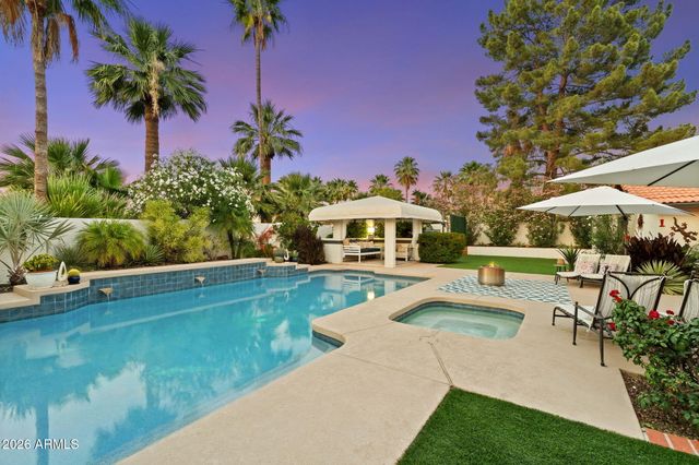 802 E Forest HIlls Drive, Phoenix, AZ 85022