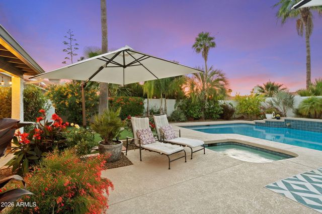 802 E Forest HIlls Drive, Phoenix, AZ 85022