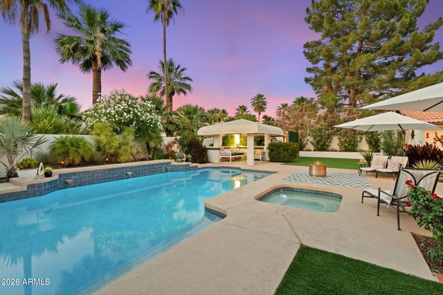 802 E Forest HIlls Drive, Phoenix, AZ 85022