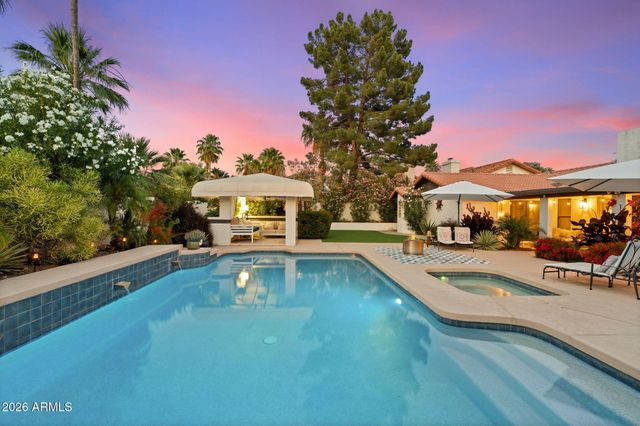 802 E Forest HIlls Drive, Phoenix, AZ 85022