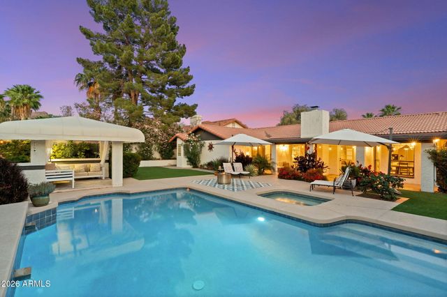802 E Forest HIlls Drive, Phoenix, AZ 85022