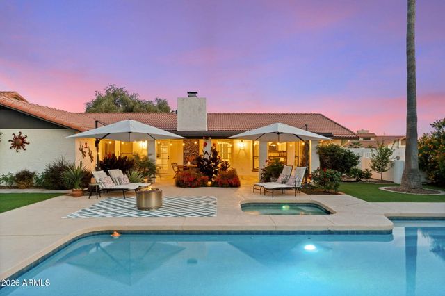 802 E Forest HIlls Drive, Phoenix, AZ 85022
