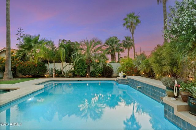 802 E Forest HIlls Drive, Phoenix, AZ 85022
