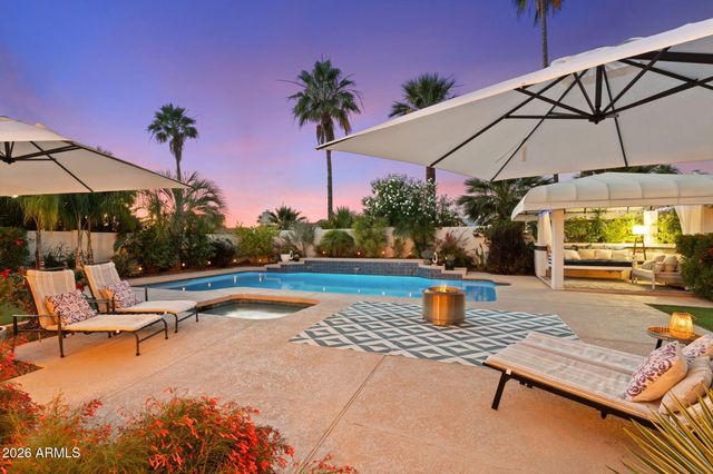 802 E Forest HIlls Drive, Phoenix, AZ 85022