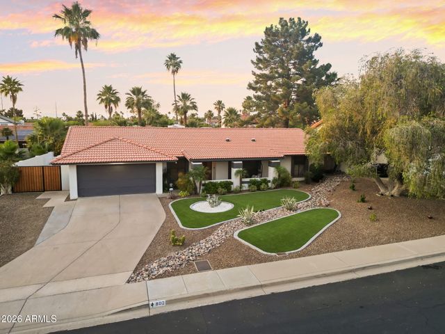 802 E Forest HIlls Drive, Phoenix, AZ 85022