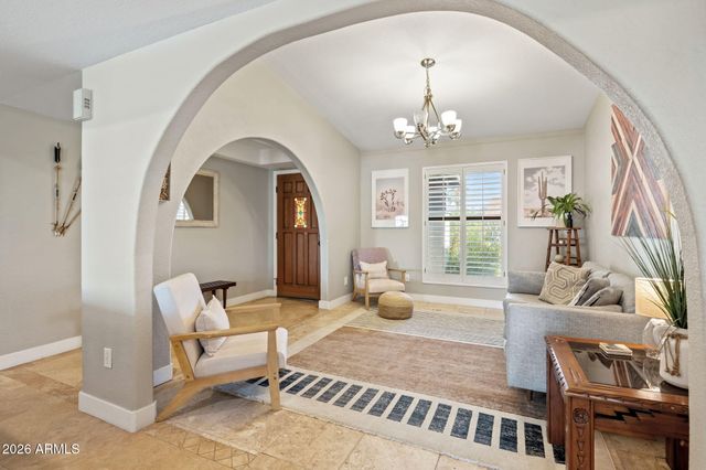 802 E Forest HIlls Drive, Phoenix, AZ 85022
