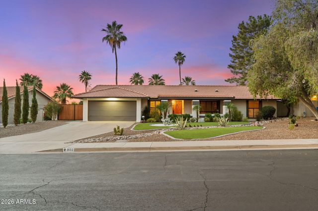 802 E Forest HIlls Drive, Phoenix, AZ 85022