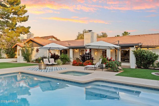802 E Forest HIlls Drive, Phoenix, AZ 85022