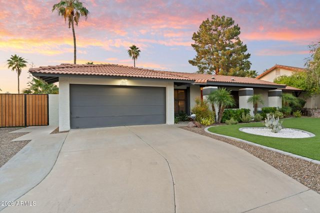 802 E Forest HIlls Drive, Phoenix, AZ 85022