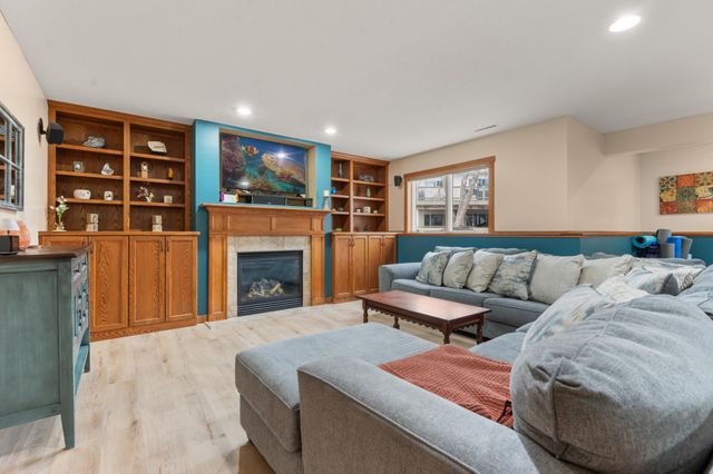 2359 Scenic Point Drive SW, Rochester, MN 55902