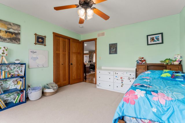 2359 Scenic Point Drive SW, Rochester, MN 55902