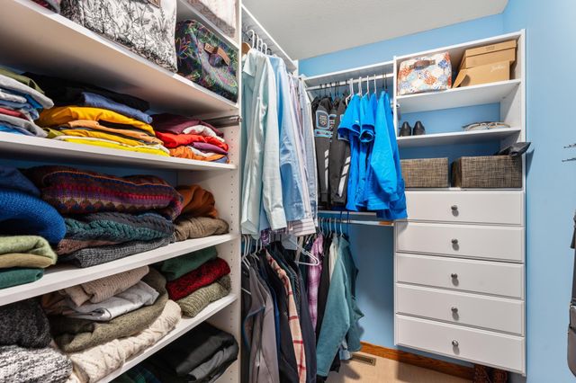 2359 Scenic Point Drive SW, Rochester, MN 55902