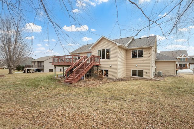 2359 Scenic Point Drive SW, Rochester, MN 55902