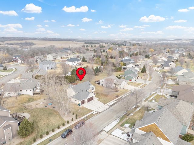 2359 Scenic Point Drive SW, Rochester, MN 55902