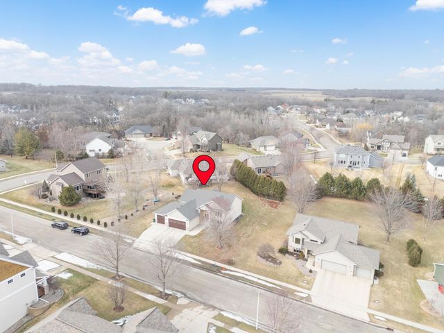 2359 Scenic Point Drive SW, Rochester, MN 55902