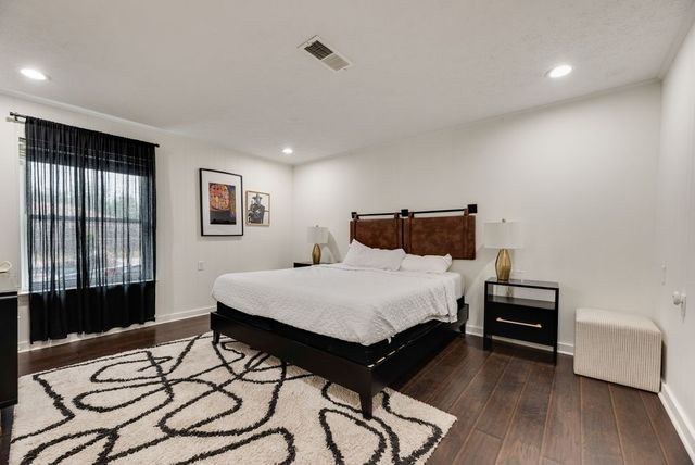 1906 Surrey Circle, Grand Prairie, TX 75050