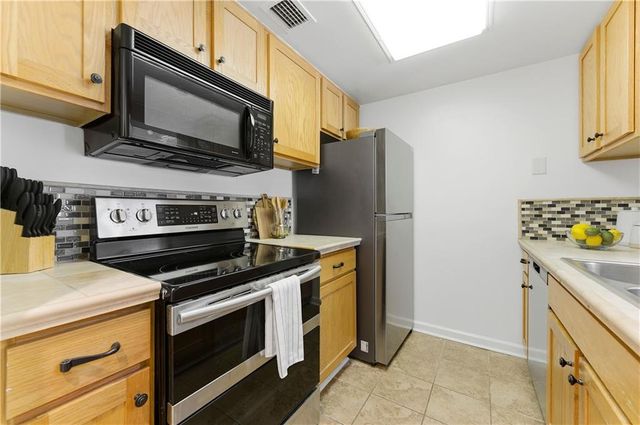 1280 W Peachtree Street NW 2814, Atlanta, GA 30309