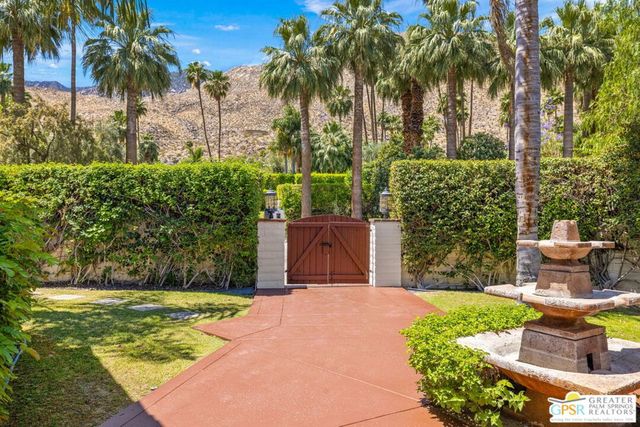1998 S Mesa Drive, Palm Springs, CA 92264