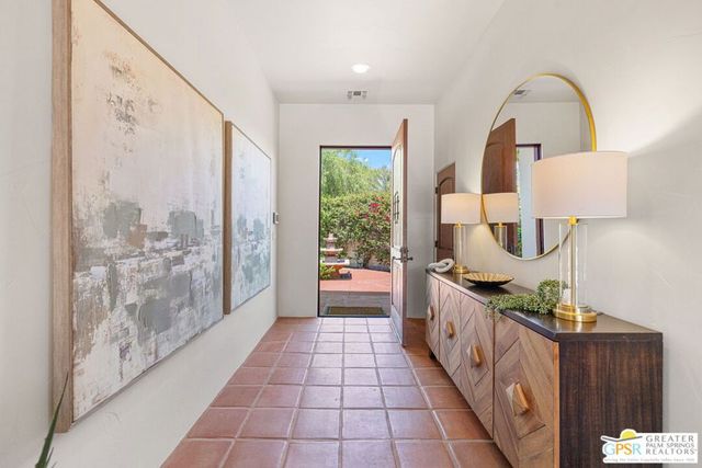 1998 S Mesa Drive, Palm Springs, CA 92264