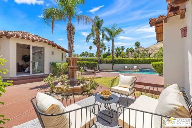 1998 S Mesa Drive, Palm Springs, CA 92264