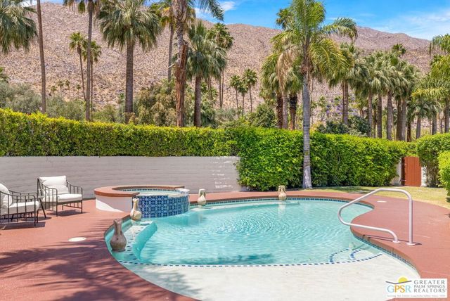 1998 S Mesa Drive, Palm Springs, CA 92264