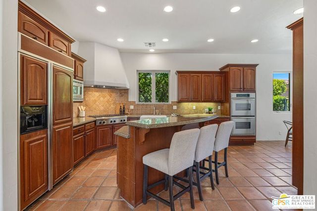 1998 S Mesa Drive, Palm Springs, CA 92264